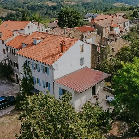 Ad Villam Venire * Momjan